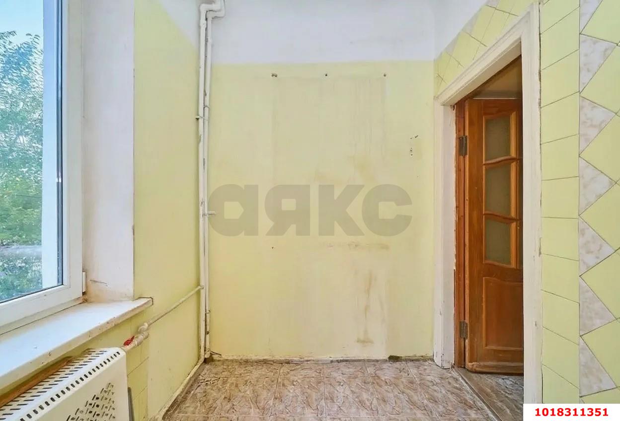 Фото №5: 2-комнатная квартира 60&nbsp;м², 2/4&nbsp;эт. - Краснодар, Карасунский внутригородской округ, мкр. Черёмушки, ул. Ставропольская, 87