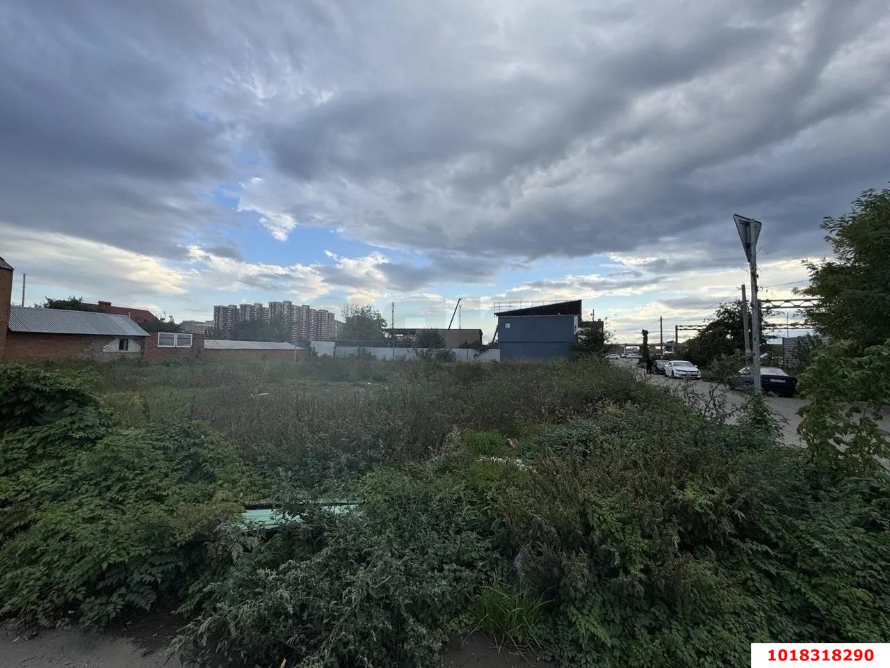 Фото №1: Земельный участок под ИЖС 13&nbsp;сот. - Краснодар, Прикубанский внутригородской округ, Калинино, мкр. Завод Радиоизмерительных Приборов, ул. им. Ягодина М. Д., 2