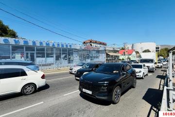 Фото №1: Торговое помещение 442 м², 1/1 эт. - Новороссийск, р. Центральный, ул. Чайковского, 7/36