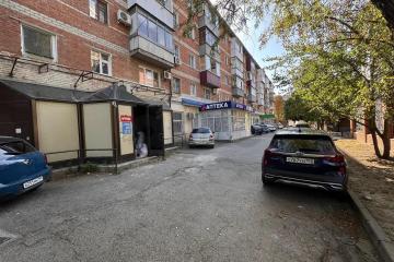 Фото №1: Торговое помещение 170 м², 1/6 эт. - Краснодар, мкр. Фестивальный, ул. имени Тургенева, 136/1