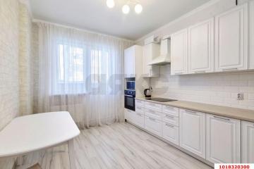 Фото №1: 2-комнатная квартира 60 м², 8/18 эт. - Краснодар, мкр. ЖК Керченский, ул. им. Героя Сарабеева В.И., 5к3
