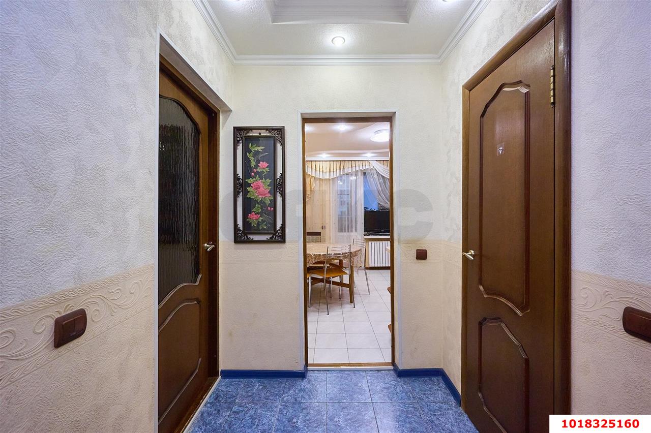Фото №6: 3-комнатная квартира 90&nbsp;м², 3/10&nbsp;эт. - Краснодар, Карасунский внутригородской округ, мкр. Гидростроителей, ул. Трудовой Славы, 1