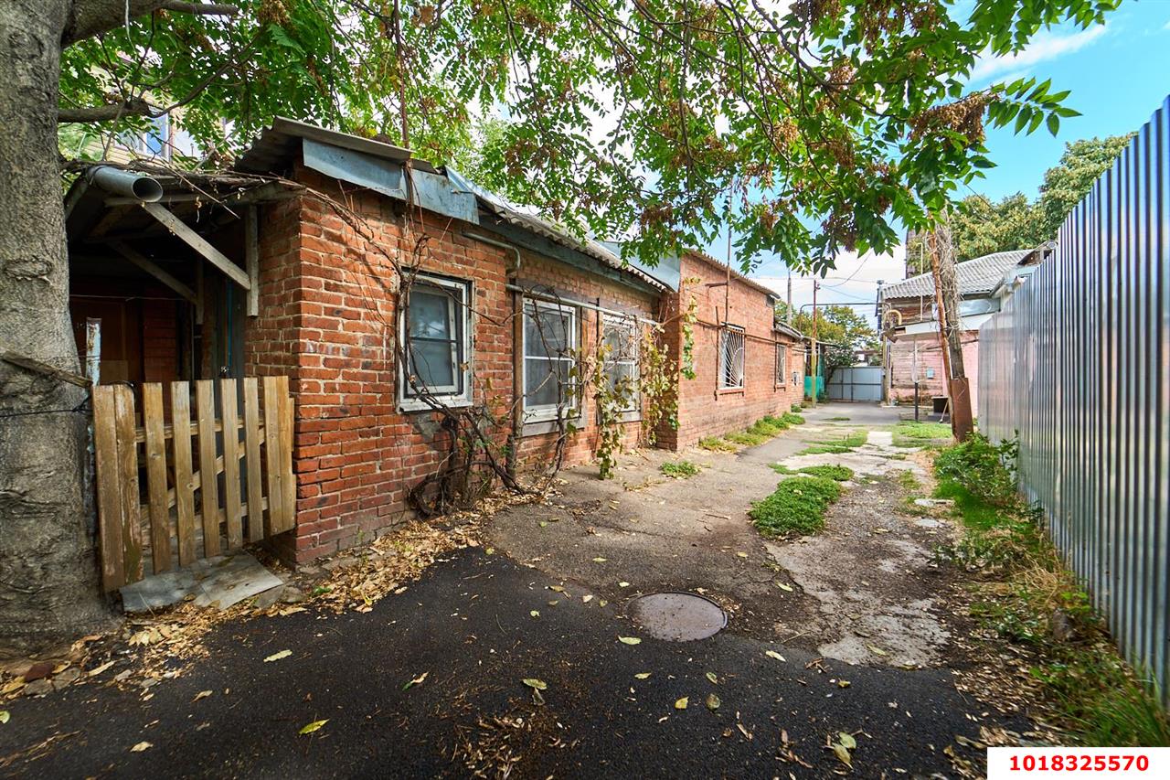 Фото №12: 1-комнатная квартира 20&nbsp;м², 1/1&nbsp;эт. - Краснодар, Центральный внутригородской округ, мкр. Центральный, ул. Митрофана Седина, 123