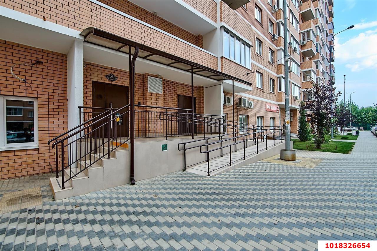 Фото №14: 1-комнатная квартира 40&nbsp;м², 1/19&nbsp;эт. - Краснодар, Прикубанский внутригородской округ, мкр. ЖК Красная Площадь, ул. Кореновская, 57к1