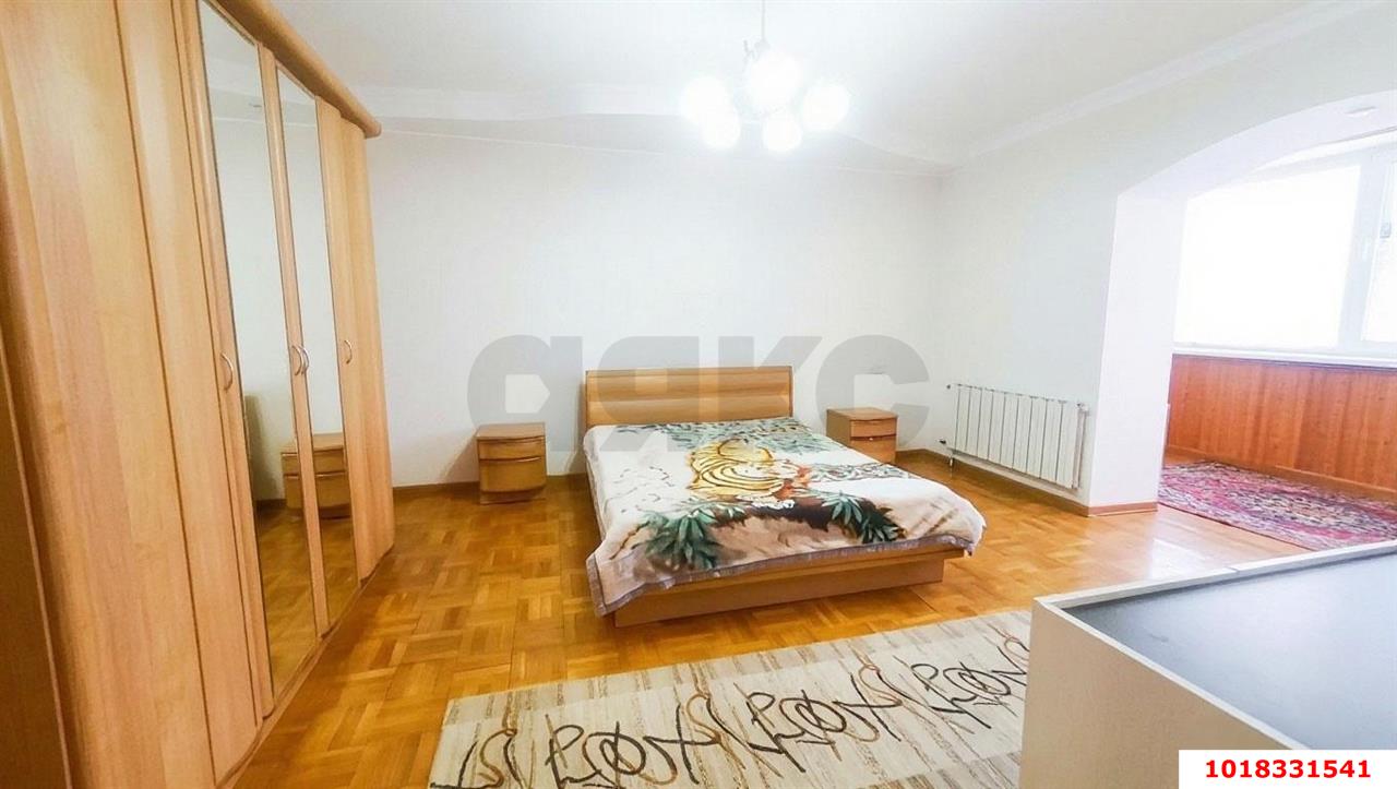 Фото №8: 3-комнатная квартира 99&nbsp;м², 4/5&nbsp;эт. - Краснодар, Прикубанский внутригородской округ, Школьный, Круглик, мкр. Табачная Фабрика, ул. Академика Пустовойта, 8