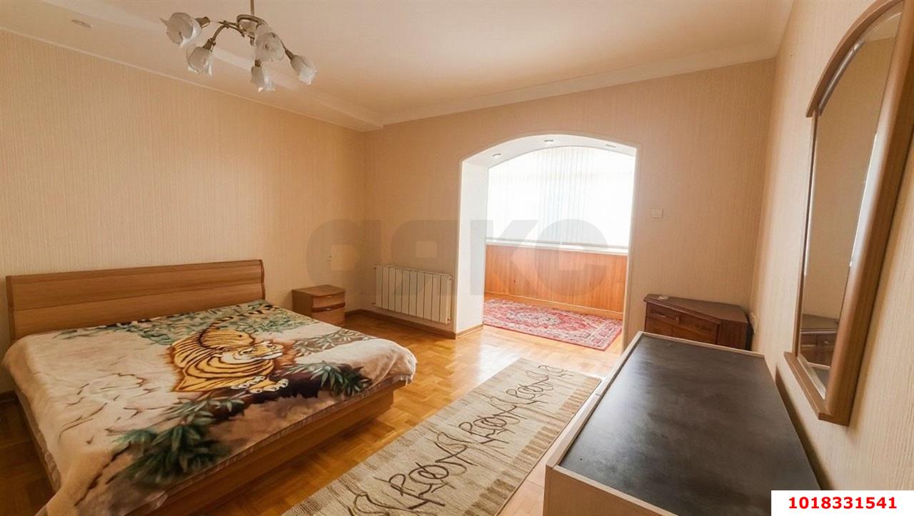 Фото №9: 3-комнатная квартира 99&nbsp;м², 4/5&nbsp;эт. - Краснодар, Прикубанский внутригородской округ, Школьный, Круглик, мкр. Табачная Фабрика, ул. Академика Пустовойта, 8