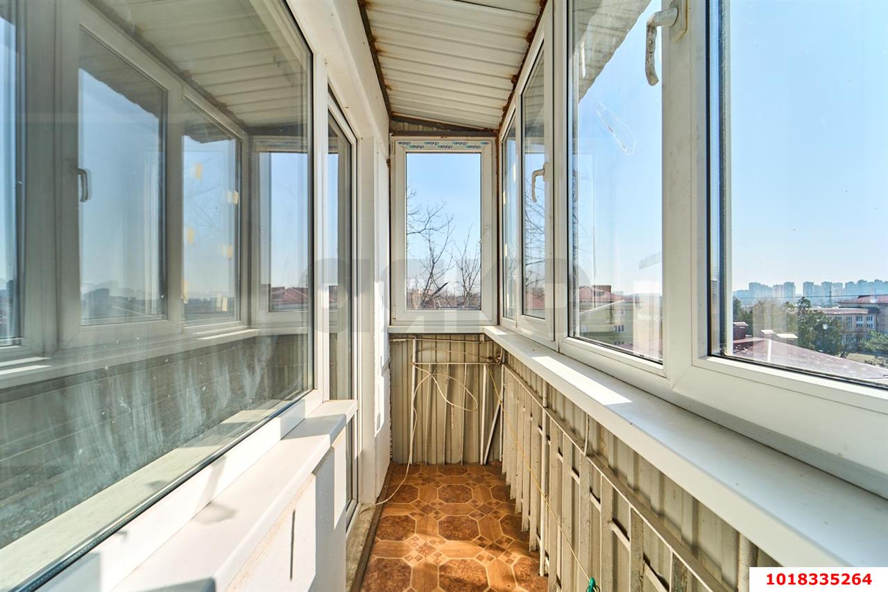 Фото №8: 3-комнатная квартира 64&nbsp;м², 5/5&nbsp;эт. - Краснодар, Прикубанский внутригородской округ, мкр. имени Н.И. Вавилова, ул. имени Калинина, 72