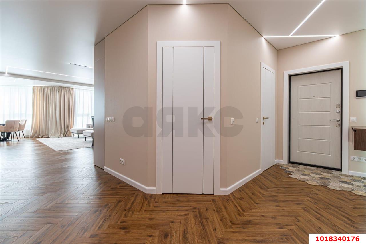 Фото №9: 2-комнатная квартира 89&nbsp;м², 19/25&nbsp;эт. - Краснодар, Карасунский внутригородской округ, Хлопчато-бумажный Комбинат, мкр. жилой комплекс Элегант, ул. Старокубанская, 131/1