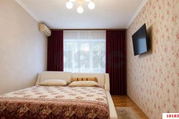 Фото №1: 3-комнатная квартира 59 м², 3/5 эт. - Краснодар, мкр. Кожзавод, ул. Брюсова, 18