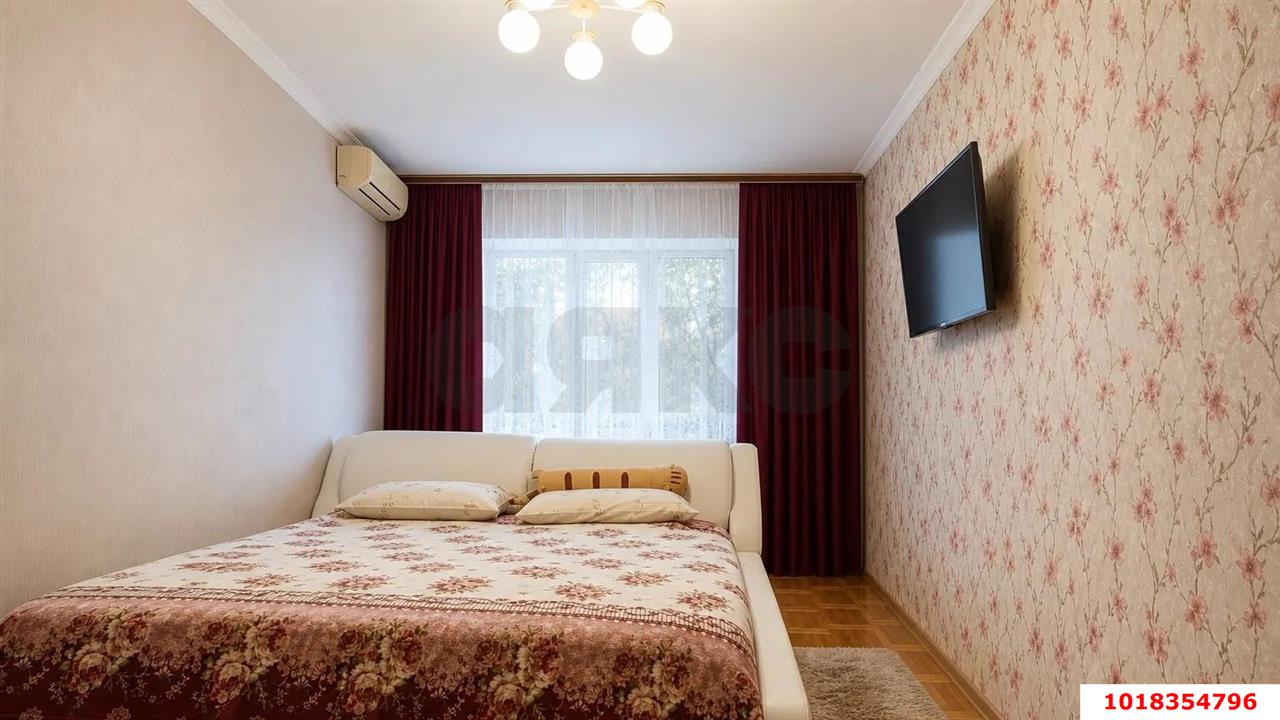 Фото №1: 3-комнатная квартира 63&nbsp;м², 3/5&nbsp;эт. - Краснодар, Западный внутригородской округ, мкр. Кожзавод, ул. Брюсова, 18