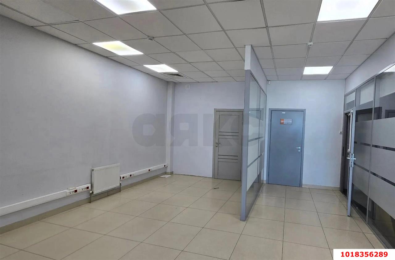 Фото №7: Офисное помещение 195&nbsp;м², 2/3&nbsp;эт. - Краснодар, Центральный внутригородской округ, мкр. Центральный, ул. Северная, 392