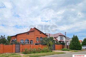 Фото №1: Дом 267 м² + 10 сот., 2 эт. - Ленина, мкр. Карасунский внутригородской округ, ул. Казачья, 12