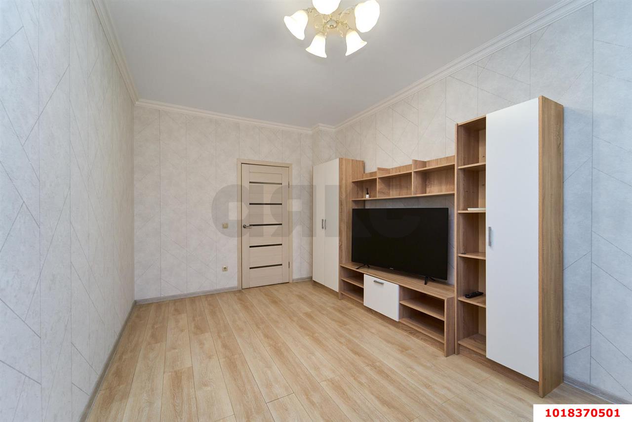 Фото №3: 1-комнатная квартира 40&nbsp;м², 15/18&nbsp;эт. - Краснодар, Карасунский внутригородской округ, Хлопчато-бумажный Комбинат, мкр. жилой комплекс Элегант, ул. Старокубанская, 137к2