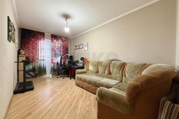 Фото №1: 2-комнатная квартира 60 м², 2/3 эт. - Краснодар, мкр. Сады Калинина, ул. Средняя, 92