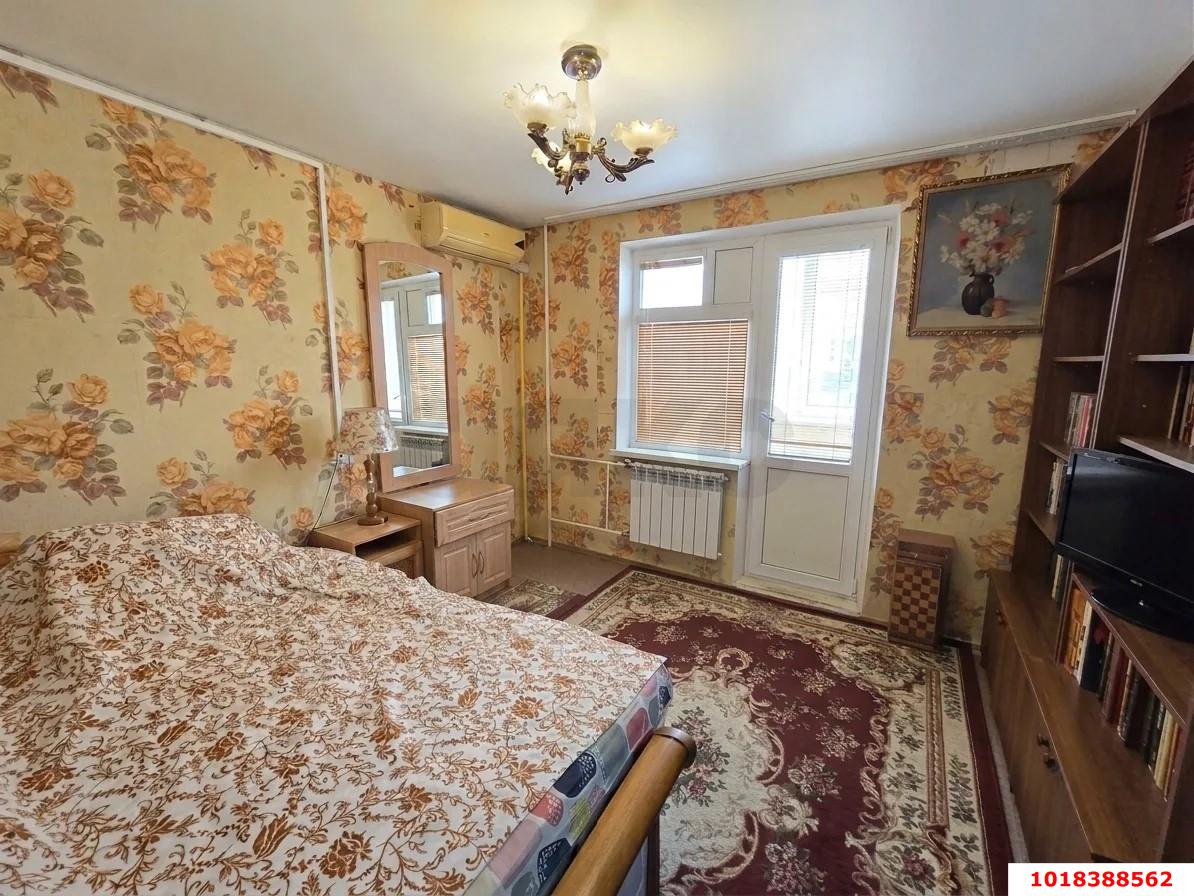 Фото №3: 3-комнатная квартира 72&nbsp;м², 4/9&nbsp;эт. - Краснодар, Центральный внутригородской округ, мкр. Дубинка, ул. Ставропольская, 172