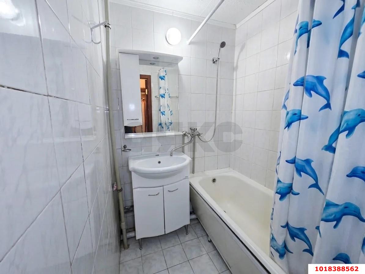 Фото №6: 3-комнатная квартира 72&nbsp;м², 4/9&nbsp;эт. - Краснодар, Центральный внутригородской округ, мкр. Дубинка, ул. Ставропольская, 172