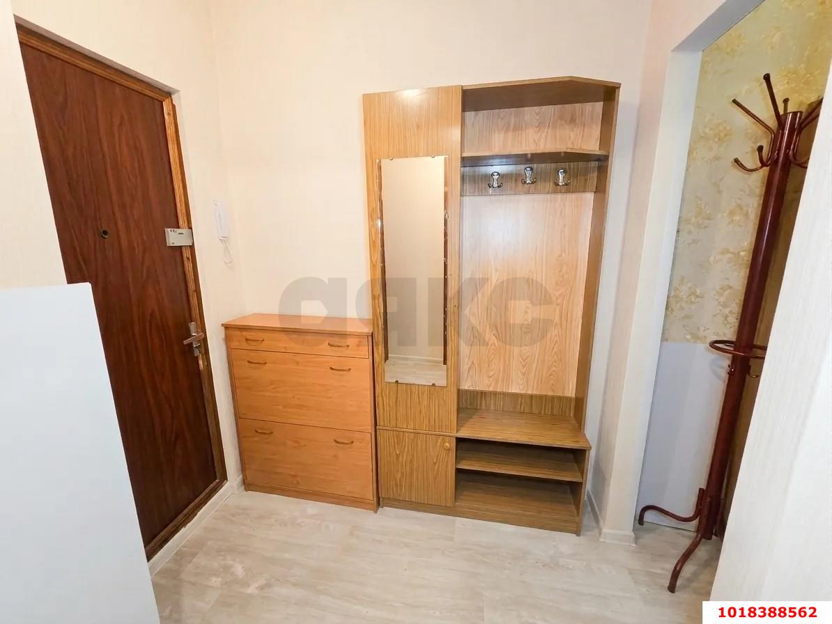 Фото №10: 3-комнатная квартира 72&nbsp;м², 4/9&nbsp;эт. - Краснодар, Центральный внутригородской округ, мкр. Дубинка, ул. Ставропольская, 172