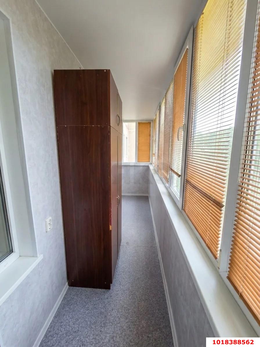 Фото №8: 3-комнатная квартира 72&nbsp;м², 4/9&nbsp;эт. - Краснодар, Центральный внутригородской округ, мкр. Дубинка, ул. Ставропольская, 172