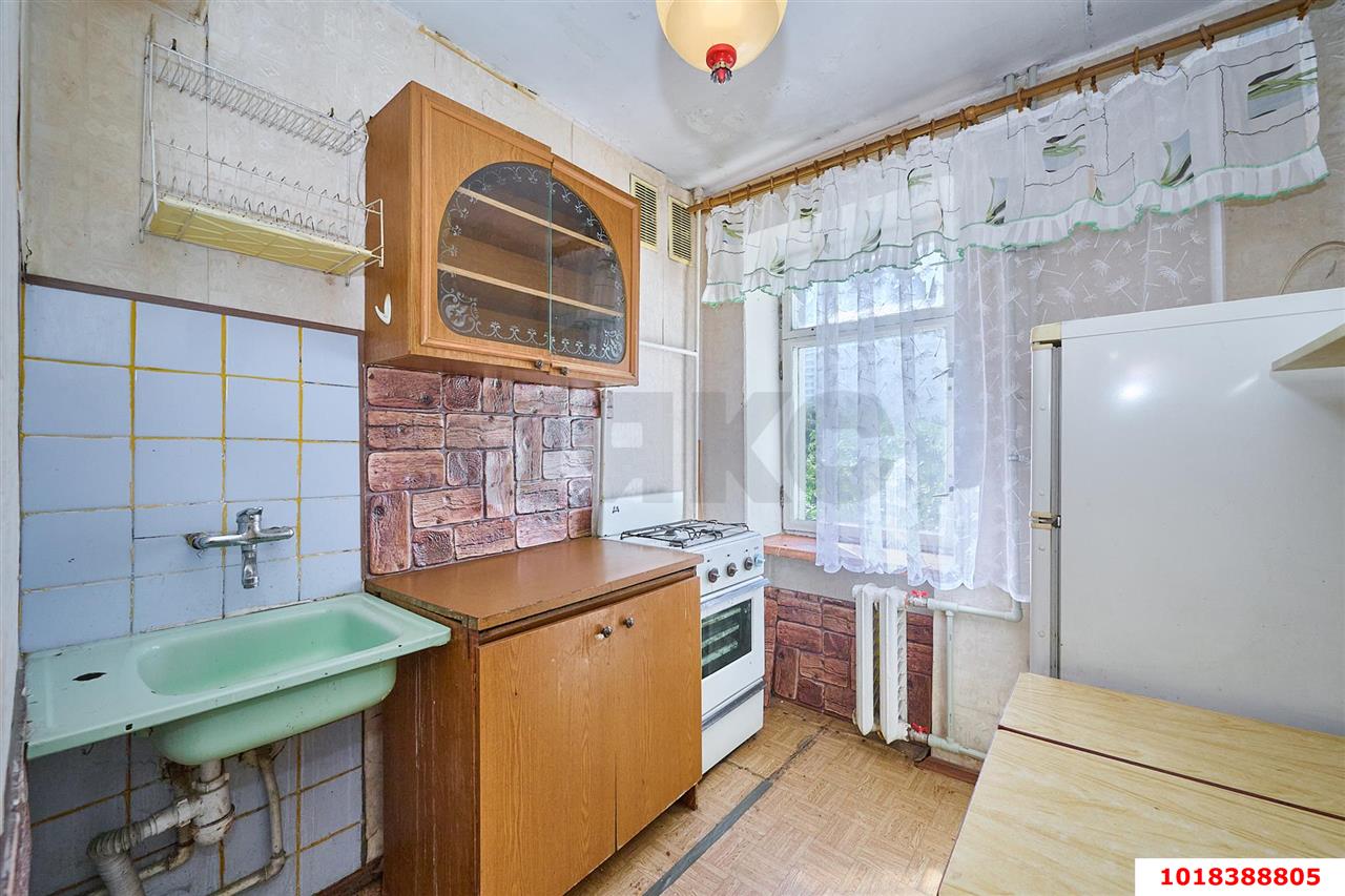 Фото №7: 1-комнатная квартира 30&nbsp;м², 4/5&nbsp;эт. - Краснодар, Карасунский внутригородской округ, мкр. Черёмушки, ул. Селезнёва, 88