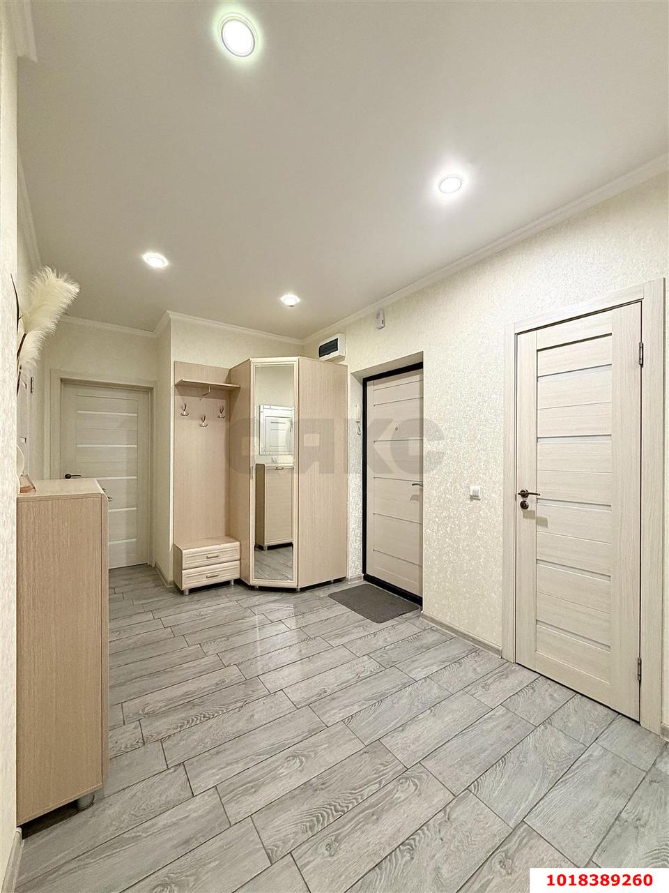 Фото №10: 2-комнатная квартира 70&nbsp;м², 11/25&nbsp;эт. - Краснодар, Прикубанский внутригородской округ, Завод Измерительных Приборов, мкр. ЖК Москва, ул. Российская, 79/3к2