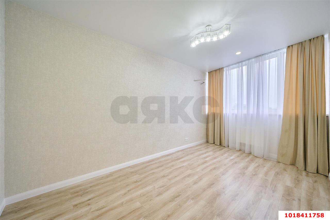 Фото №8: 3-комнатная квартира 112&nbsp;м², 3/16&nbsp;эт. - Краснодар, Центральный внутригородской округ, Черёмушки, мкр. ЖК Фонтаны, ул. Старокубанская, 2/23к1