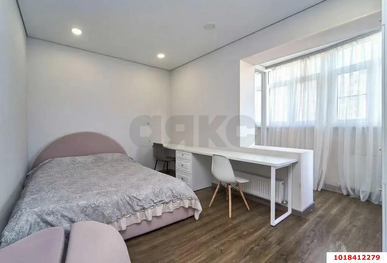 Фото №6: 2-комнатная квартира 65&nbsp;м², 6/18&nbsp;эт. - Краснодар, Прикубанский внутригородской округ, мкр. 9-й километр, пр-д Репина, 3/1к3