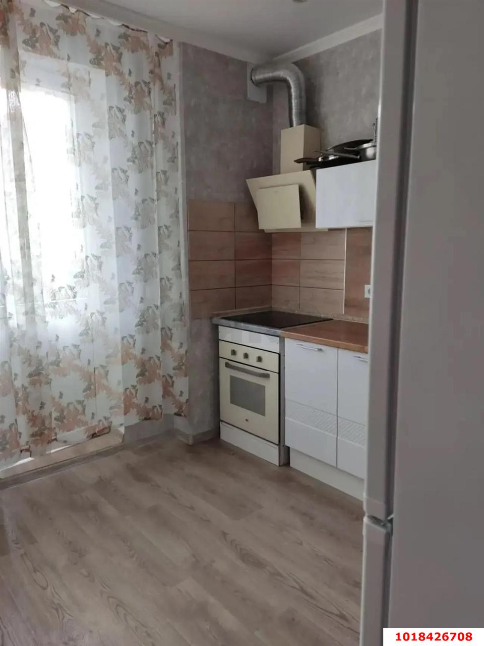 Фото №3: 1-комнатная квартира 37&nbsp;м², 11/18&nbsp;эт. - Краснодар, Прикубанский внутригородской округ, мкр. ЖК Бауинвест, ул. имени 40-летия Победы, 186к3