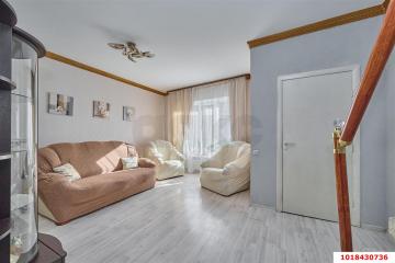 Фото №1: Дом 100 м² + 1.5 сот., 2 эт. - Российский, мкр. Прикубанский внутригородской округ, ул. Тепличная, 35