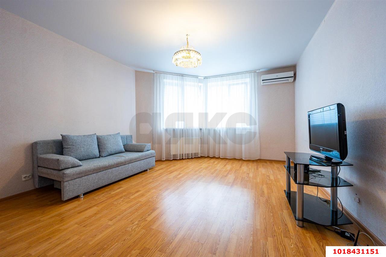 Фото №2: 2-комнатная квартира 84&nbsp;м², 5/20&nbsp;эт. - Краснодар, Центральный внутригородской округ, мкр. Центральный, ул. Ломоносова, 97
