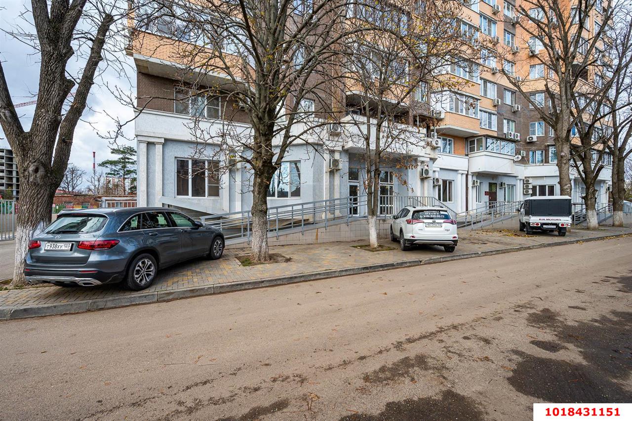 Фото №12: 2-комнатная квартира 84&nbsp;м², 5/20&nbsp;эт. - Краснодар, Центральный внутригородской округ, мкр. Центральный, ул. Ломоносова, 97