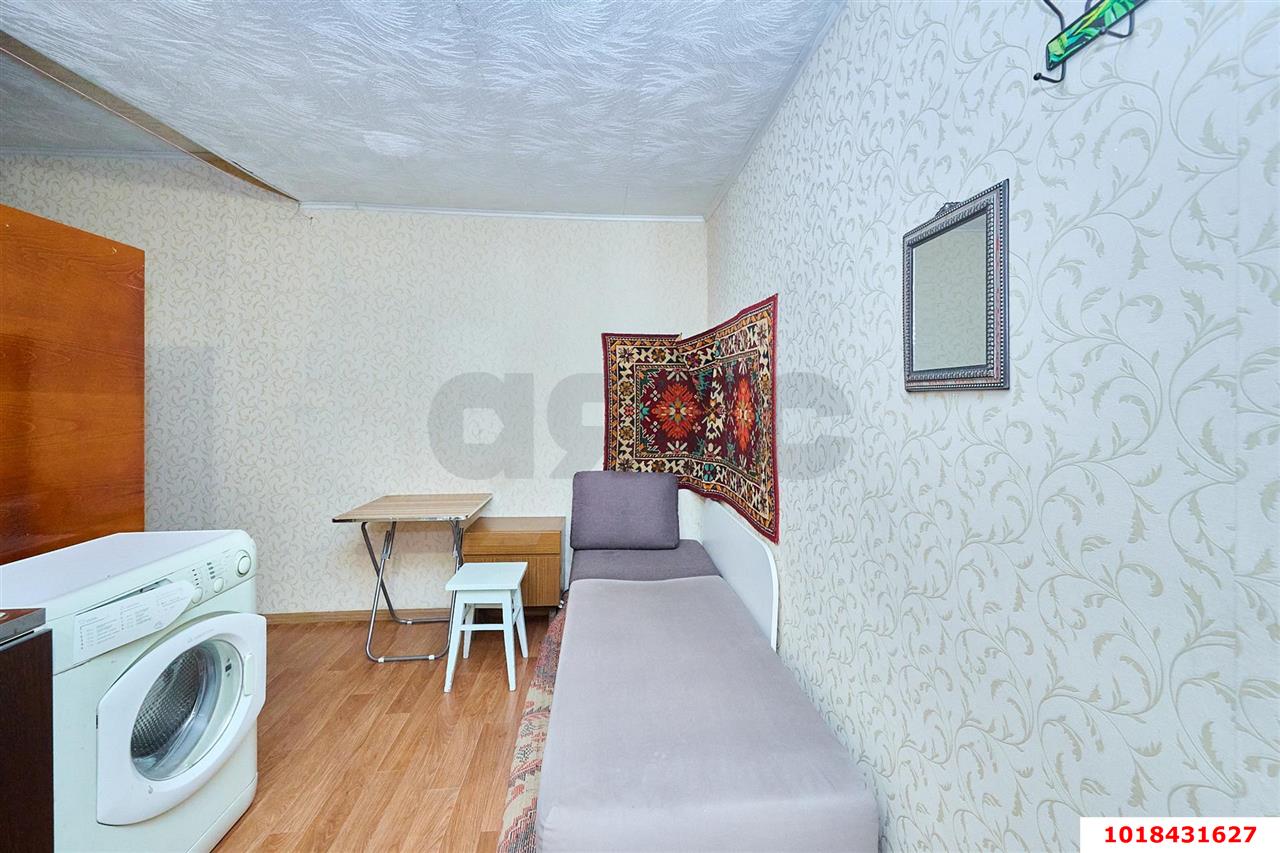 Фото №3: Студия 13&nbsp;м², 1/1&nbsp;эт. - Краснодар, Центральный внутригородской округ, мкр. Центральный, ул. Комсомольская, 78