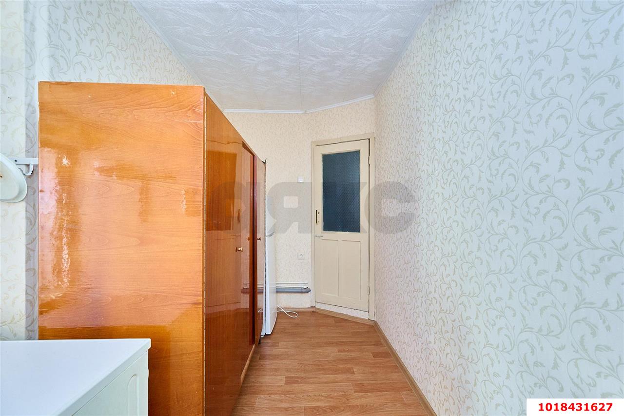 Фото №7: Студия 13&nbsp;м², 1/1&nbsp;эт. - Краснодар, Центральный внутригородской округ, мкр. Центральный, ул. Комсомольская, 78