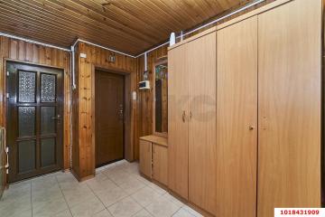 Фото №1: 4-комнатная квартира 78 м², 1/5 эт. - Краснодар, мкр. Славянский, ул. Славянская, 79