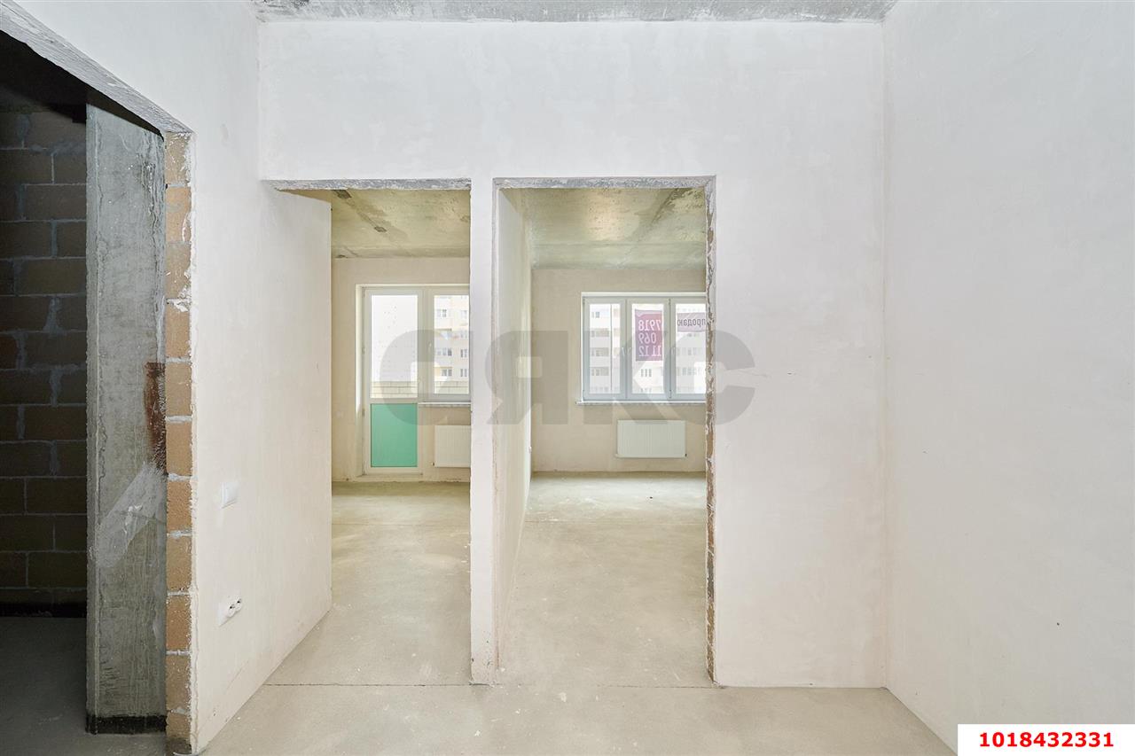 Фото №12: 1-комнатная квартира 35&nbsp;м², 3/16&nbsp;эт. - Краснодар, Прикубанский внутригородской округ, мкр. ЖК Бауинвест, ул. Героев-Разведчиков, 11/3
