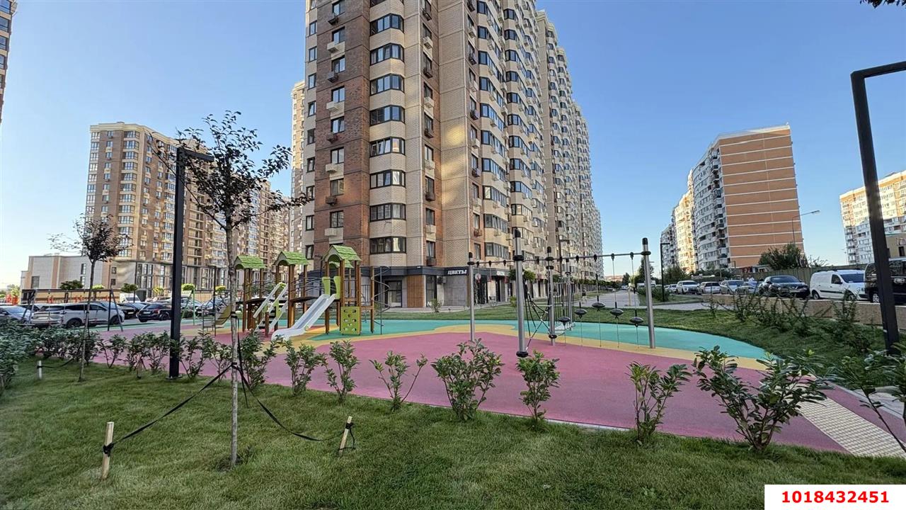 Фото №1: 2-комнатная квартира 66&nbsp;м², 5/16&nbsp;эт. - Краснодар, Прикубанский внутригородской округ, имени Петра Метальникова, мкр. ЖК Лучший, ул. Ростовское шоссе, 30/7к3