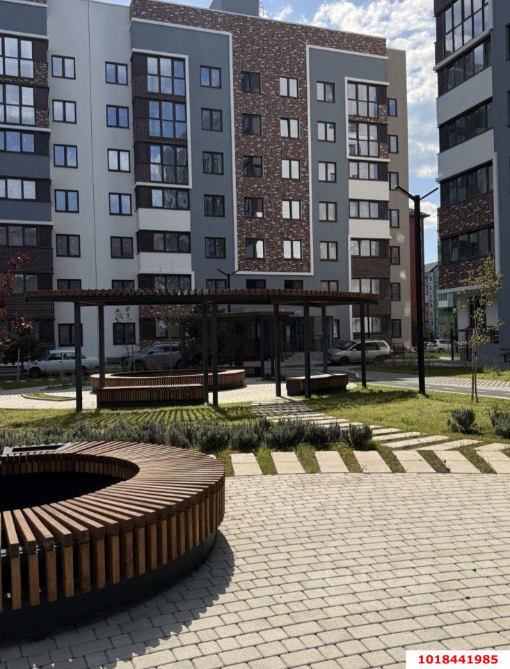 Фото №1: 1-комнатная квартира 32&nbsp;м², 2/9&nbsp;эт. - Краснодар, Прикубанский внутригородской округ, жилой комплекс Европа-Сити, мкр. жилой комплекс Европа Клубный Квартал 6, ул. Карпатская, 11