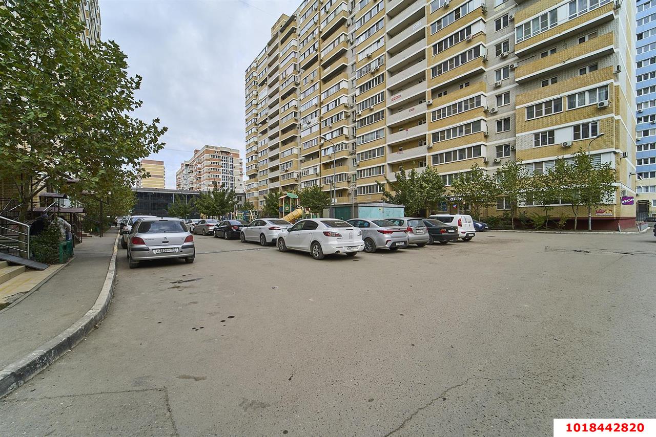Фото №11: 1-комнатная квартира 37&nbsp;м², 9/17&nbsp;эт. - Краснодар, Прикубанский внутригородской округ, ЖК Парус, мкр. Музыкальный, ул. имени Сергея Есенина, 110к1