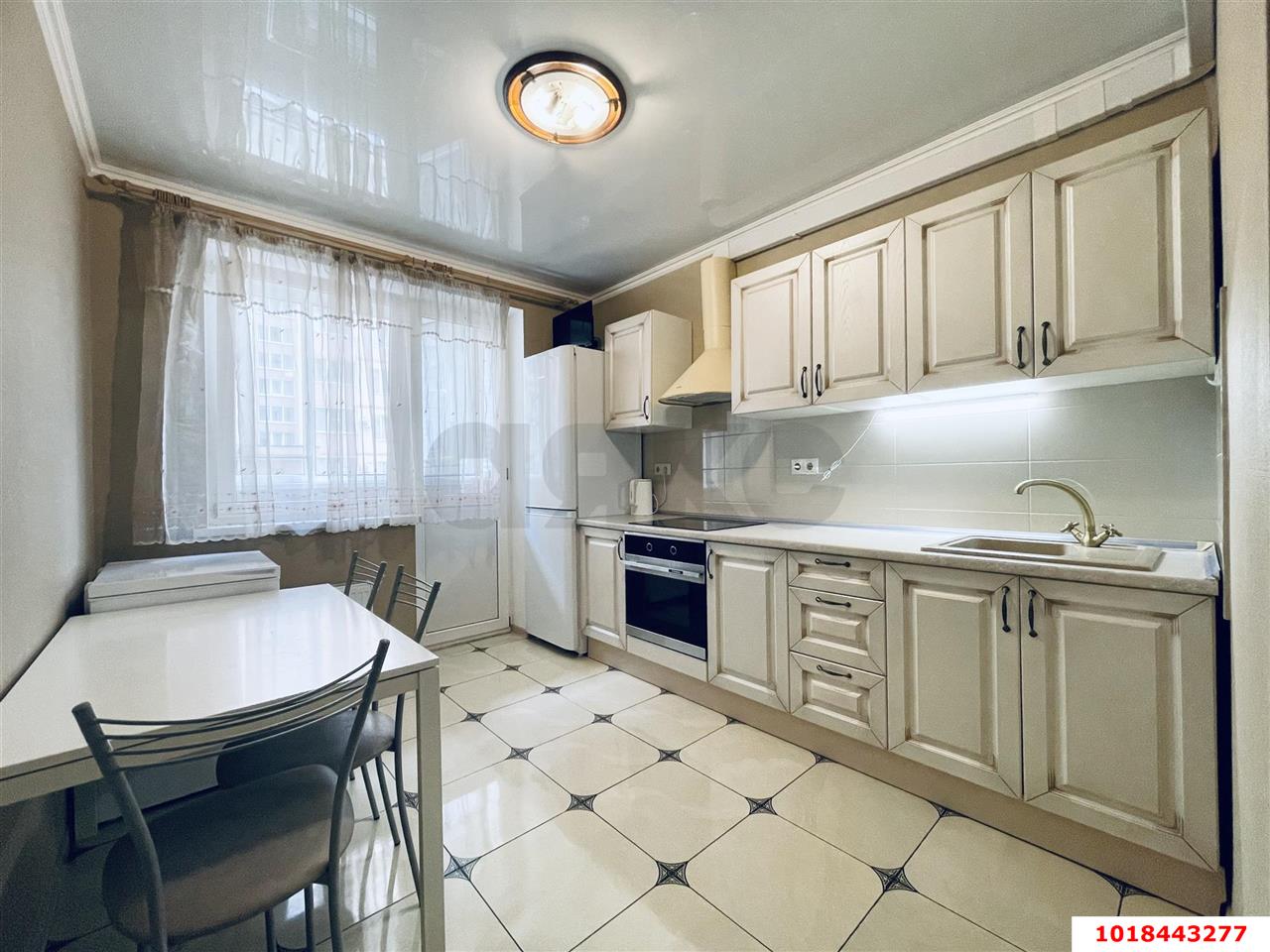 Фото №1: 1-комнатная квартира 41&nbsp;м², 1/10&nbsp;эт. - Краснодар, Карасунский внутригородской округ, Черёмушки, мкр. ЖК Зелёный Квартал, ул. Селезнёва, 4/10
