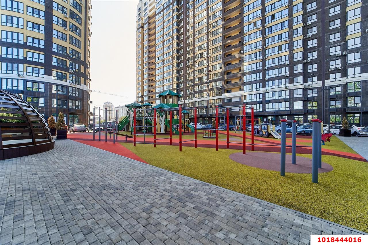 Фото №16: 1-комнатная квартира 48&nbsp;м², 18/24&nbsp;эт. - Краснодар, Карасунский внутригородской округ, Хлопчато-бумажный Комбинат, мкр. жилой комплекс Фамилия, ул. Старокубанская, 124к1