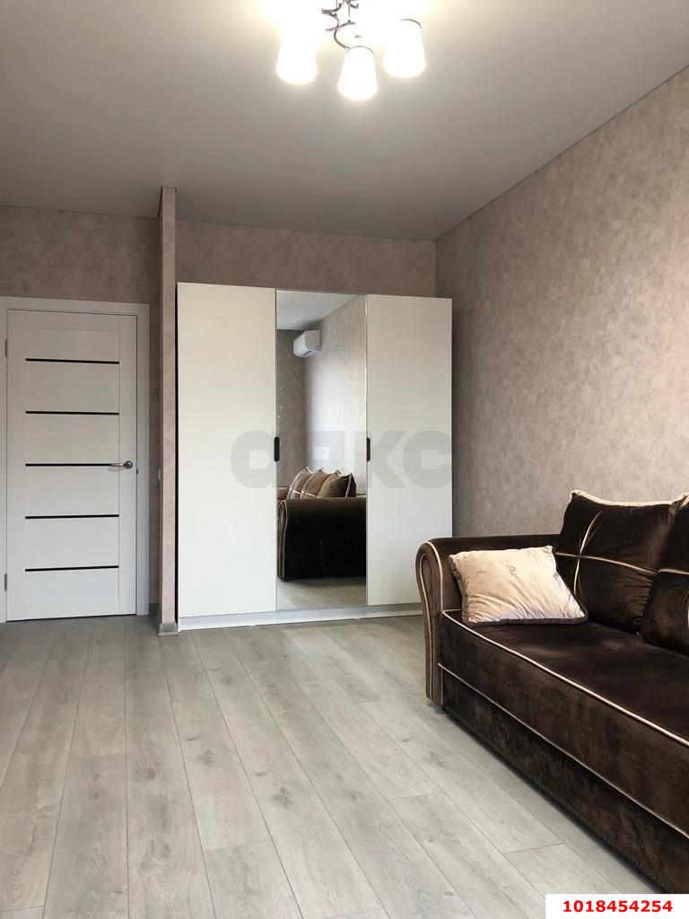 Фото №3: 1-комнатная квартира 45&nbsp;м², 18/24&nbsp;эт. - Краснодар, Прикубанский внутригородской округ, мкр. Достояние, ул. Конгрессная, 33к1