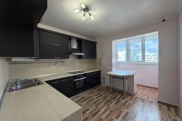 Фото №1: 1-комнатная квартира 43 м², 15/16 эт. - Краснодар, мкр. Юбилейный, ул. имени Калинина, 13к63