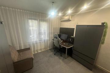Фото №1: 4-комнатная квартира 74 м², 2/9 эт. - Краснодар, мкр. Комсомольский, ул. Тюляева, 35