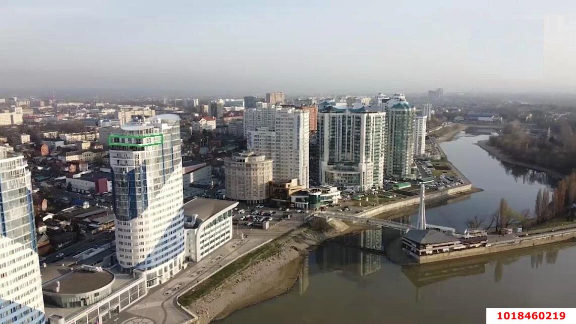 Фото №13: 4-комнатная квартира 200&nbsp;м², 22/23&nbsp;эт. - Краснодар, Западный внутригородской округ, ЖК Адмирал, мкр. Центральный, ул. Кубанская набережная, 39