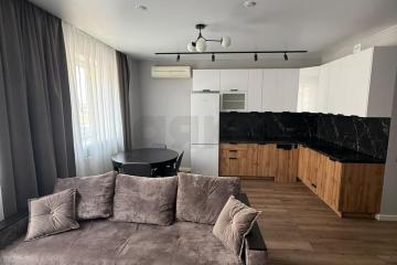 Фото №1: 1-комнатная квартира 42 м², 8/24 эт. - Краснодар, мкр. Камвольно-суконный Комбинат, ул. Дежнёва, 29/3