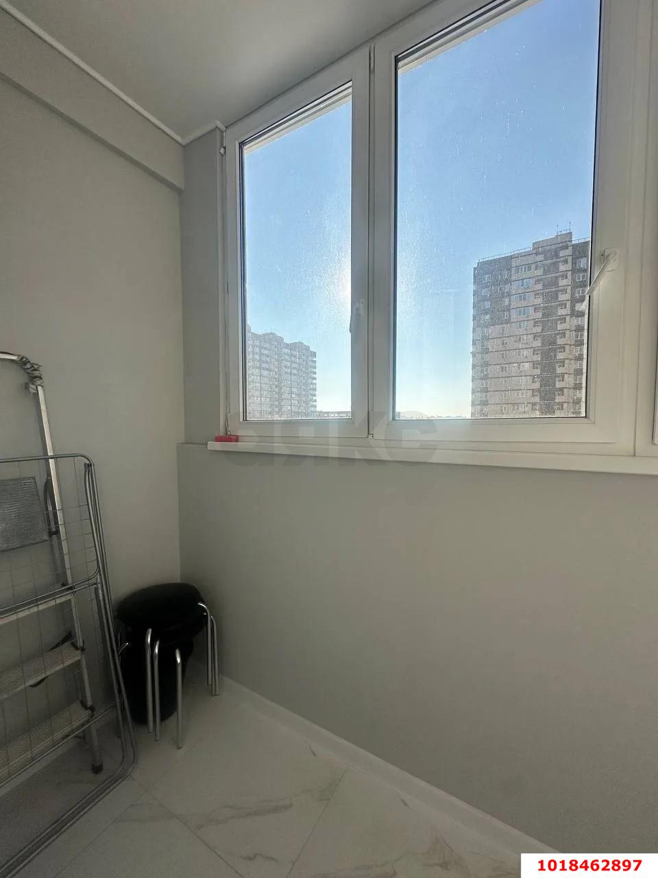 Фото №3: 1-комнатная квартира 45&nbsp;м², 9/20&nbsp;эт. - Краснодар, Прикубанский внутригородской округ, Авиагородок, мкр. ЖК На Стахановской, ул. Стахановская, 1/5к1