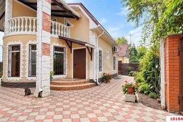 Фото №1: Часть дома 64 м² + 2.7 сот., 2 эт. - Тлюстенхабль, ул. Кубанская, 35