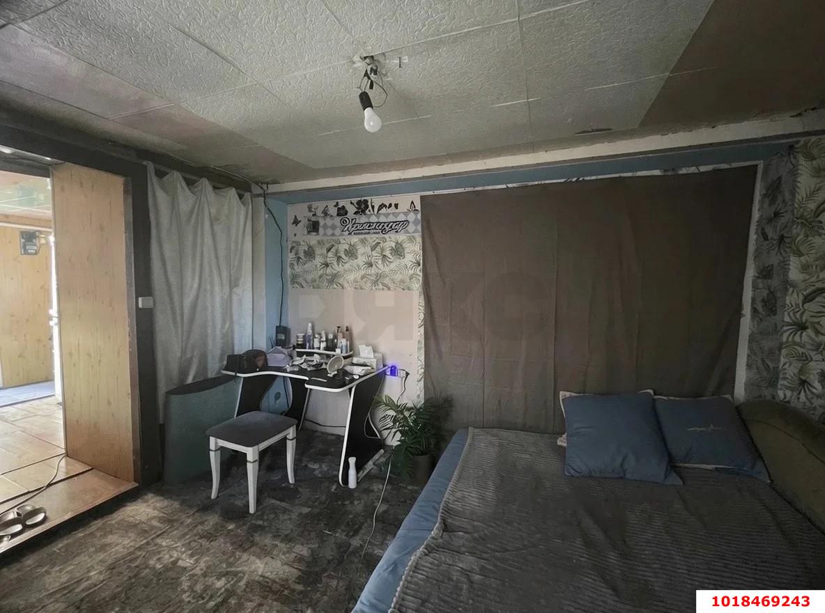 Фото №6: Часть дома 90&nbsp;м² + 1&nbsp;сот., 1&nbsp;эт. - Краснодар, Западный внутригородской округ, мкр. Центральный