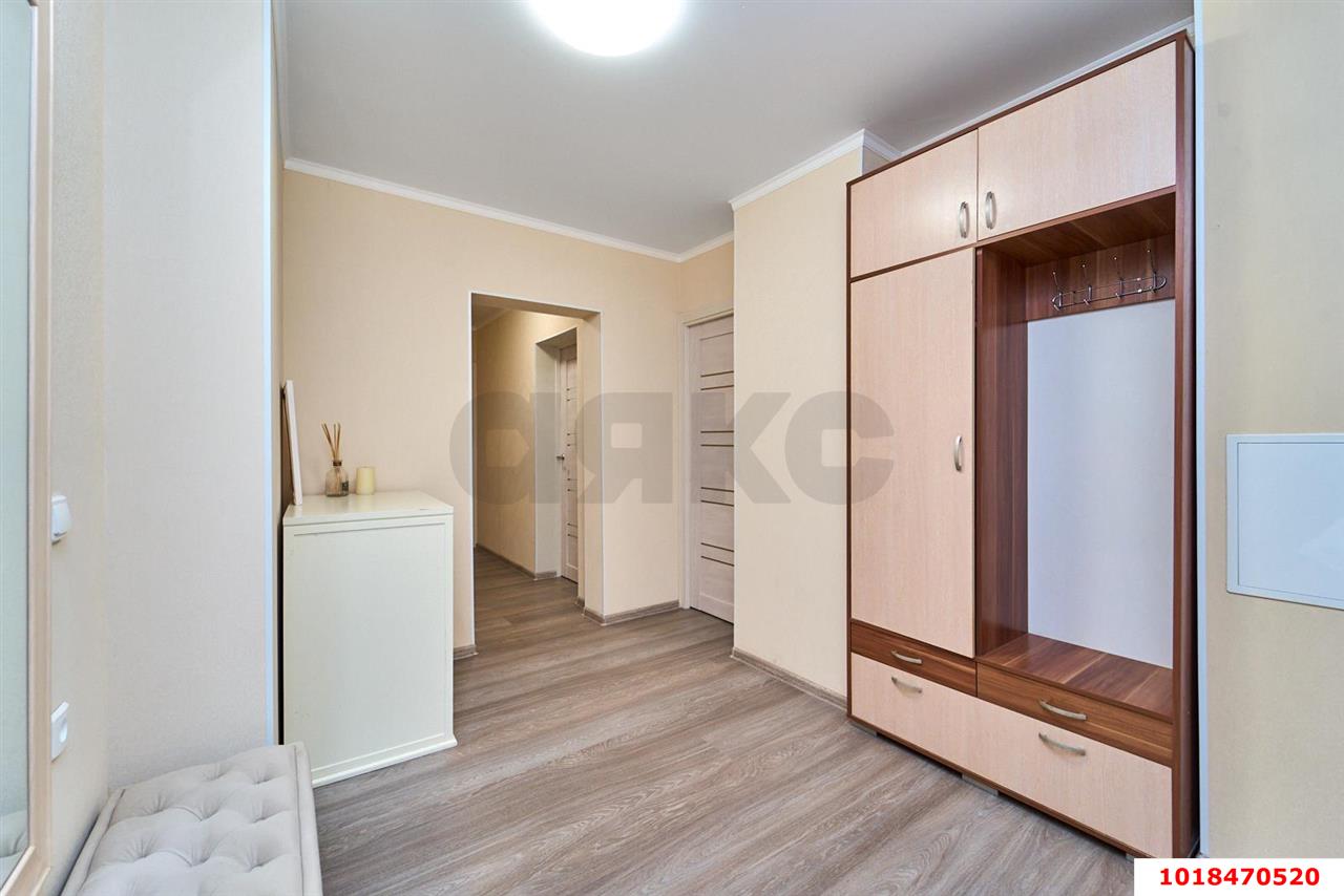 Фото №5: 2-комнатная квартира 56&nbsp;м², 1/16&nbsp;эт. - Краснодар, Карасунский внутригородской округ, мкр. Почтовый, пр-кт имени писателя Знаменского, 12