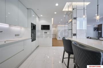 Фото №1: 2-комнатная квартира 87 м², 10/16 эт. - Краснодар, мкр. жилой комплекс Элегант, ул. Старокубанская, 139
