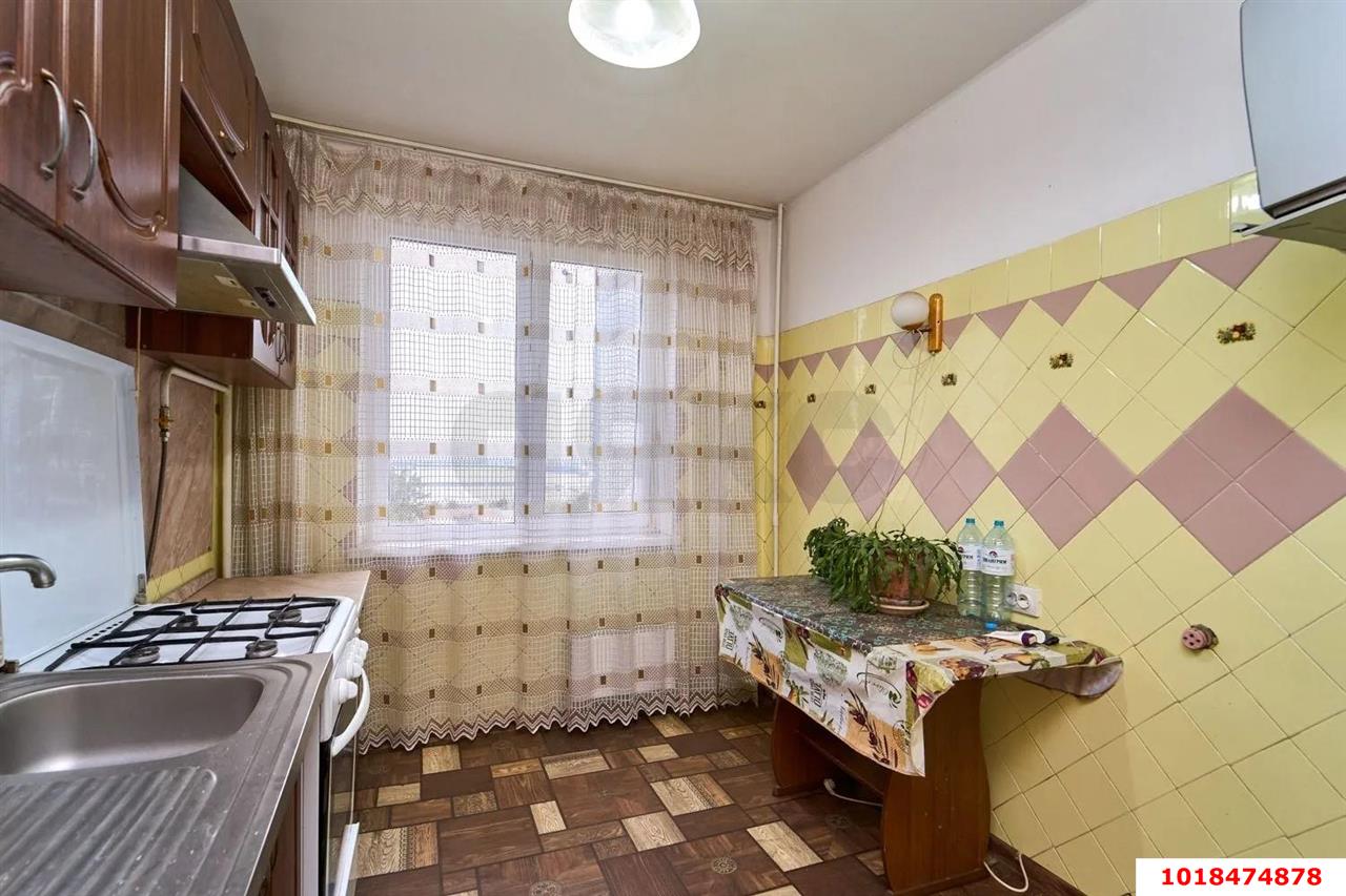 Фото №2: 4-комнатная квартира 83&nbsp;м², 8/12&nbsp;эт. - Краснодар, Карасунский внутригородской округ, мкр. Комсомольский, ул. Уральская, 182